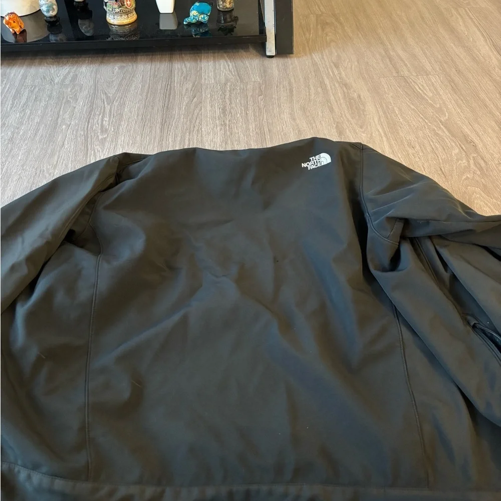 The North Face Men's Black Performance Jacket